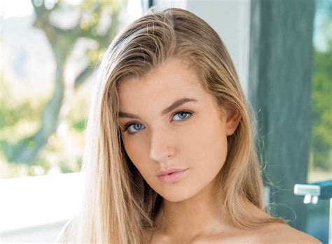 r mia melano|TikTok di Mia (@missmiamelano) .